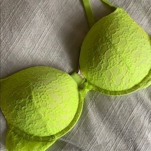 ⚡️Victoria’s Secret Push-Up Bra ⚡️